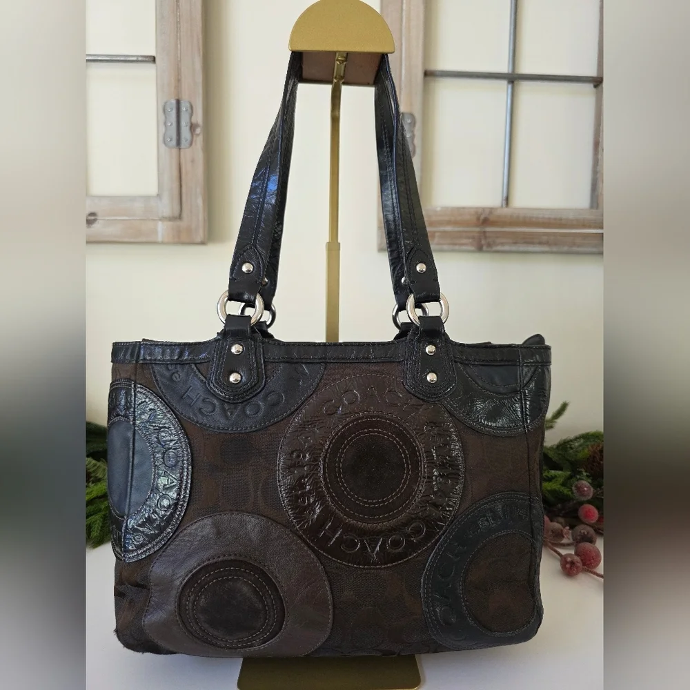 Coach Circle Patchwork Y2K East-West Tote Mixed Leathers - Picture 10 of 16
